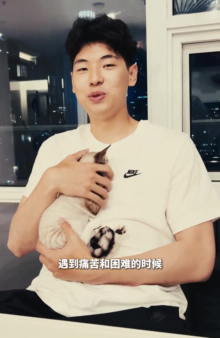 崔永熙晒近况视频:康复、看NBA季后赛、钓鱼、子涵式打台球